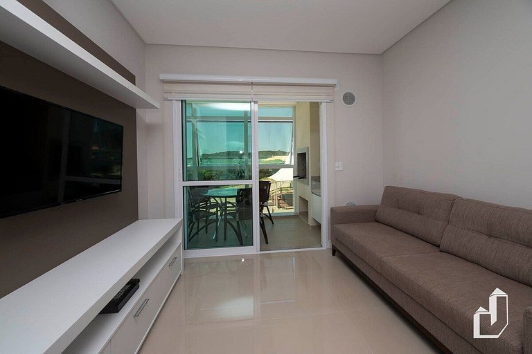 Apartamento vista para o mar com 02 dormitórios