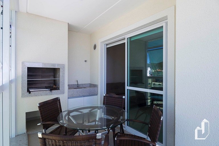 Apartamento vista para o mar com 02 dormitórios