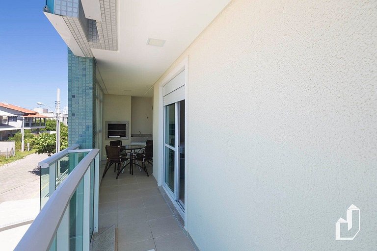 Apartamento vista para o mar com 02 dormitórios