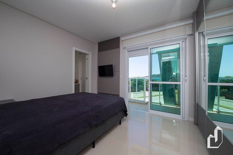 Apartamento vista para o mar com 02 dormitórios