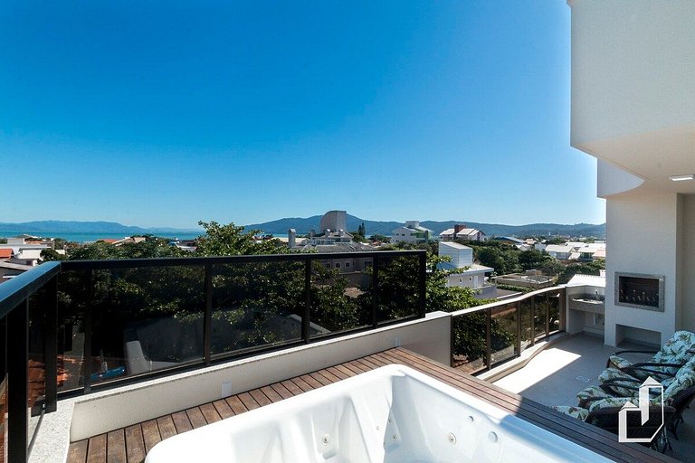 Cobertura com Jacuzzi Aquecida em Canto Grande
