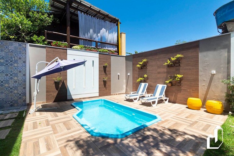 Casa com piscina e área de lazer com 08 dormitórios
