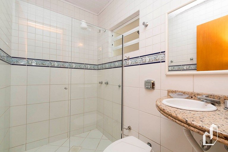 Casa com 05 Dormitórios - Ideal para Férias em Família