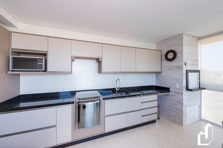Cobertura duplex com piscina e 03 suítes