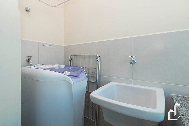 Apartamento com 02 dormitórios aqui é só trazer as malas e a
