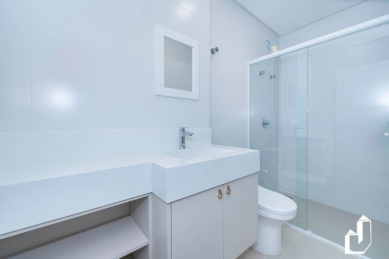 Cobertura duplex com 03 dormitórios e jacuzzi