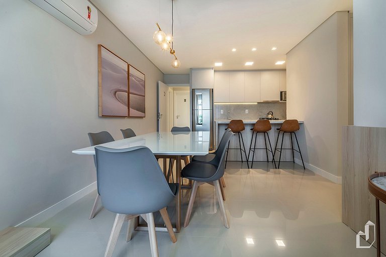 Apartamento com 02 dormitórios - Lindo e Moderno!