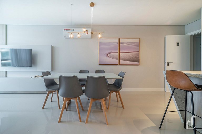 Apartamento com 02 dormitórios - Lindo e Moderno!
