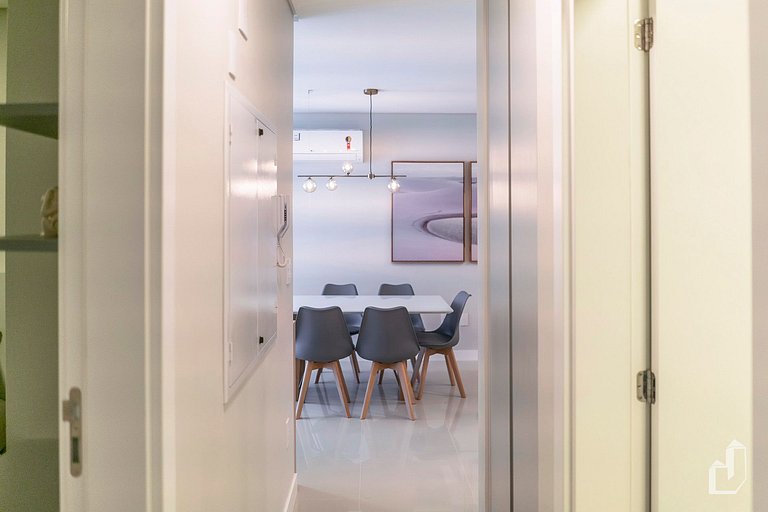 Apartamento 2 Dormitórios · Perto da Praia · Canto Grande