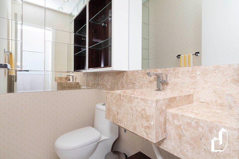 Apartamento com 2 Suítes em Mariscal - Vista para o Mar