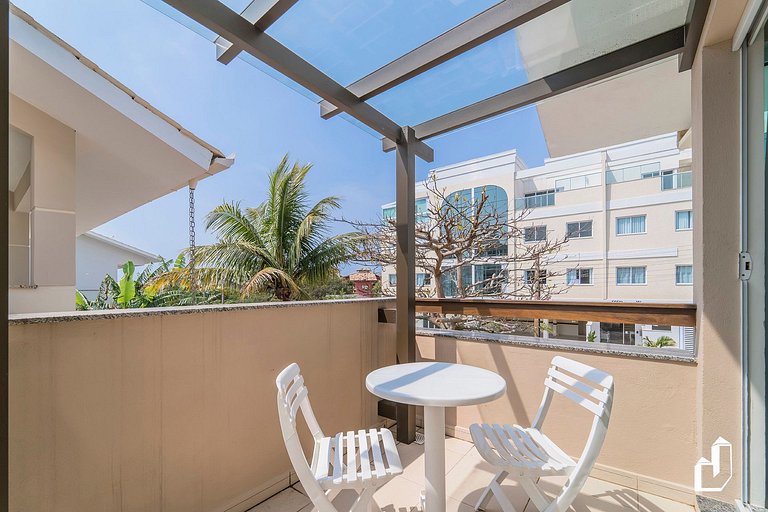 Apartamento completo com 01 quarto, quadra do mar