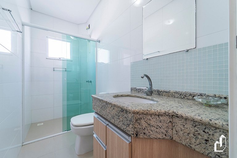 Apartamento com 03 dormitórios