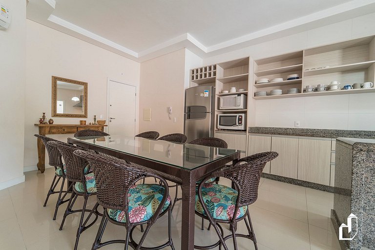 Apartamento com 03 dormitórios