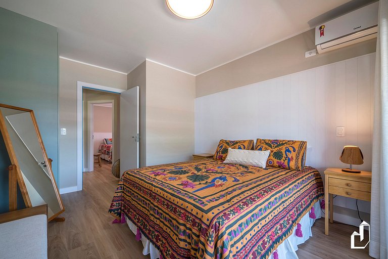 Casa com 02 dormitórios e jacuzzi aquecida