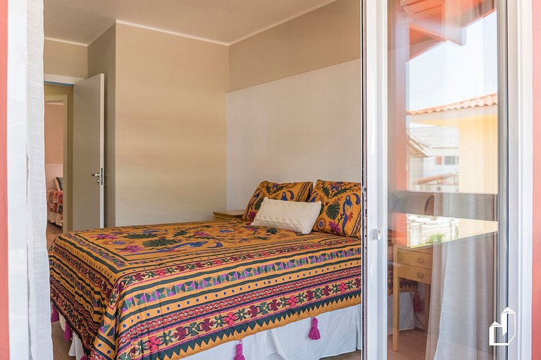 Casa com 02 dormitórios e jacuzzi aquecida