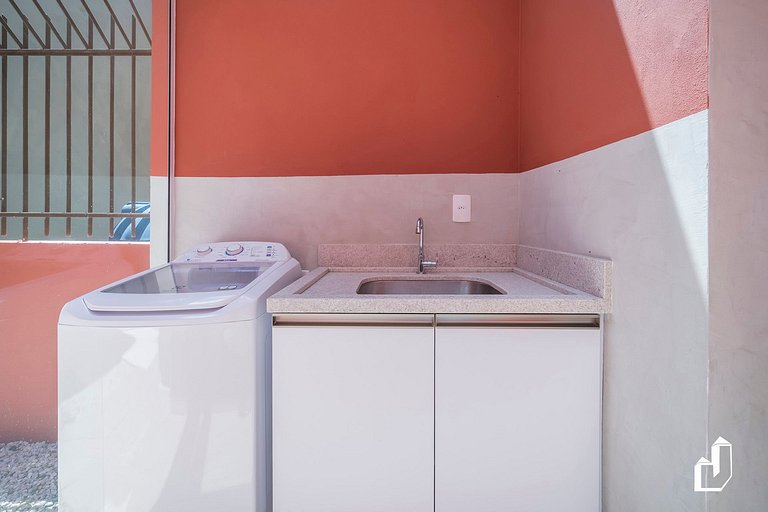 Casa com 02 dormitórios e jacuzzi aquecida