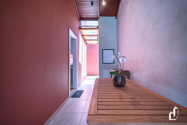 Casa com 02 dormitórios e jacuzzi aquecida