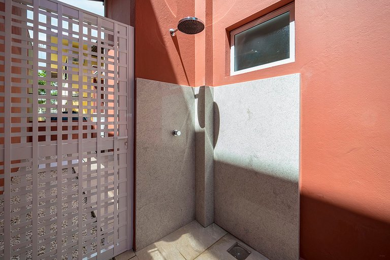 A sua casa na praia com jacuzzi aquecida