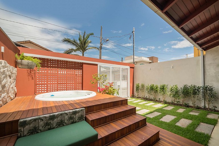 Casa com jacuzzi aquecida e jardim privativo