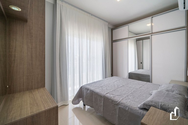 Cobertura duplex com vista para o mar e jacuzzi