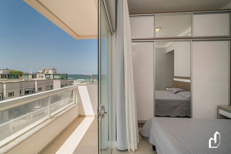 Cobertura com vista para o mar e jacuzzi aquecida