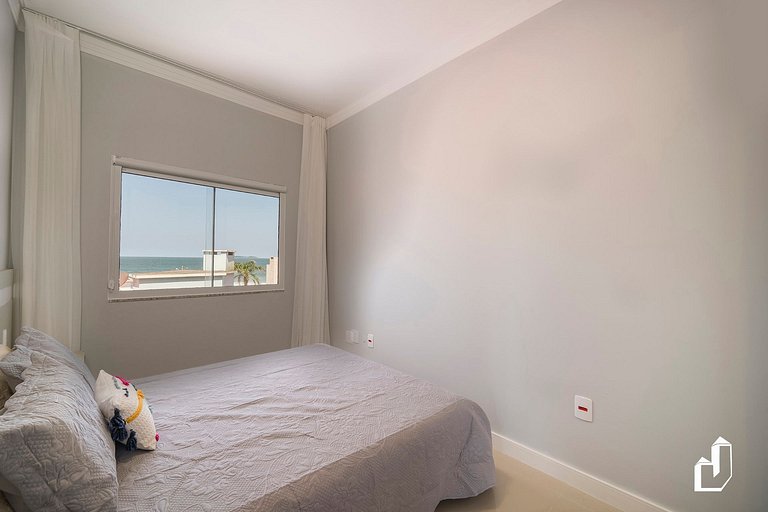 Cobertura duplex com vista para o mar e jacuzzi