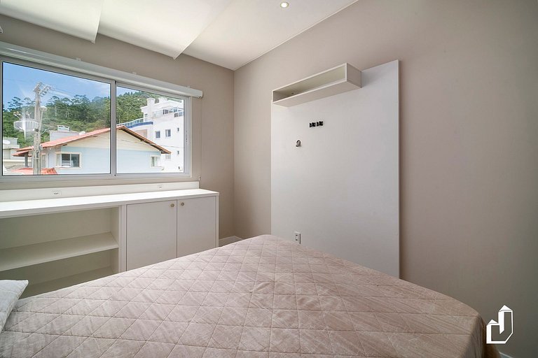 Apartamento pé na areia em Canto Grande | Petit Village