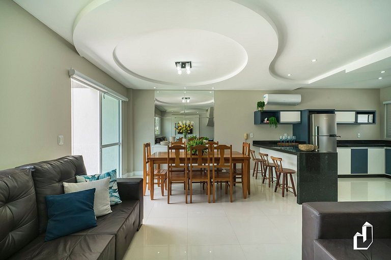 Apartamento pé na areia em Canto Grande | Petit Village