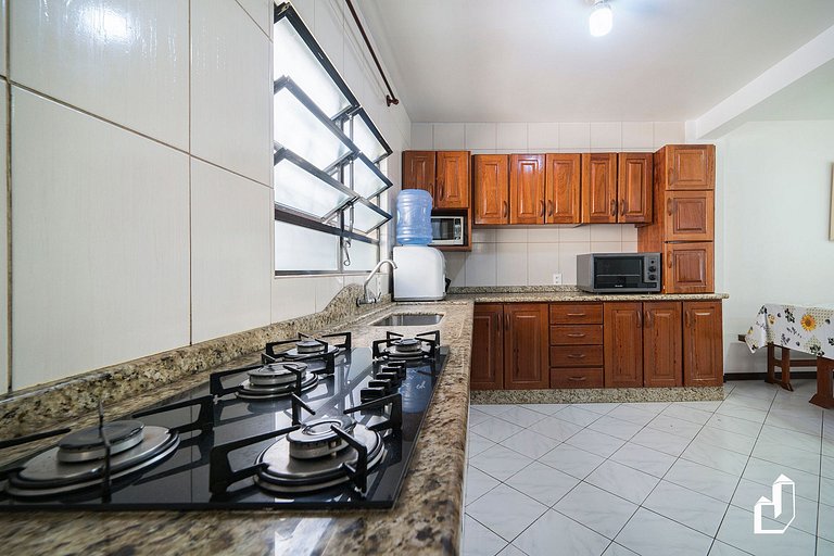 Casa com 3 Dormitórios em Canto Grande - A 50m da Praia