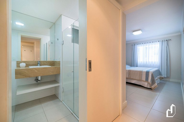 Apartamento com 02 dormitórios em Canto Grande