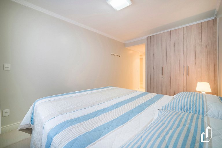 Apartamento com 02 dormitórios em Canto Grande