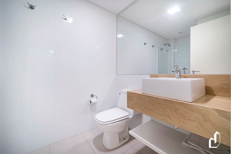 Apartamento com 02 dormitórios em Canto Grande