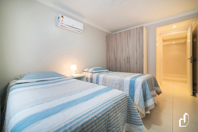 Apartamento com 02 dormitórios em Canto Grande