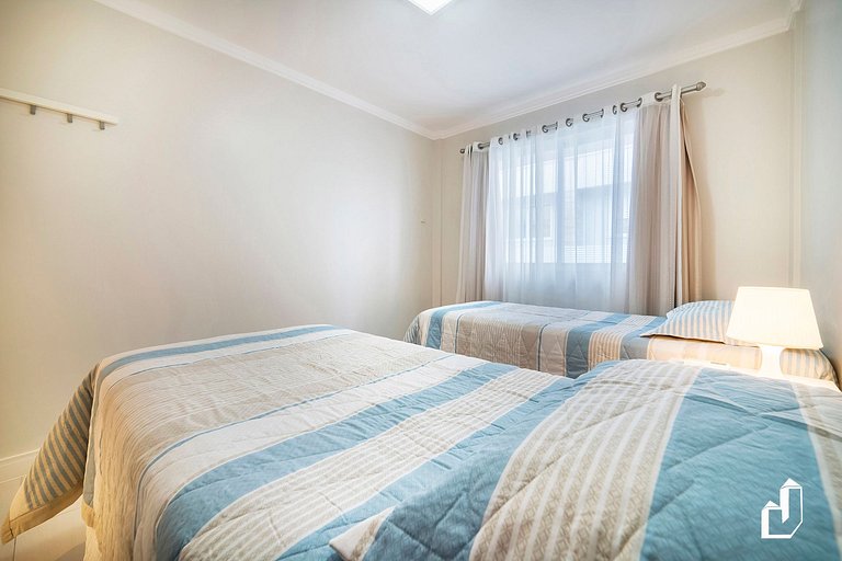Apartamento com 02 dormitórios em Canto Grande