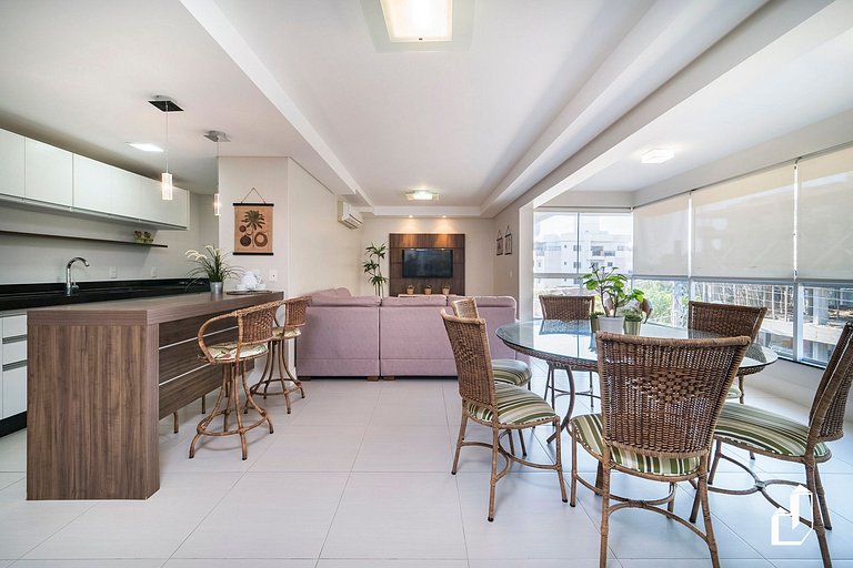 Apartamento com 02 dormitórios em Canto Grande