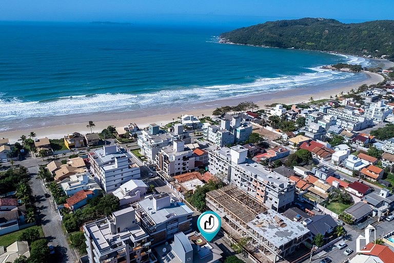 Apartamento com 02 dormitórios em Canto Grande