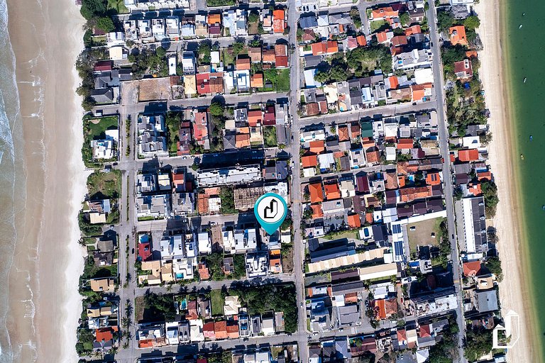 Apartamento com 02 dormitórios em Canto Grande
