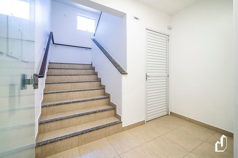 Apartamento com 02 dormitórios em Canto Grande