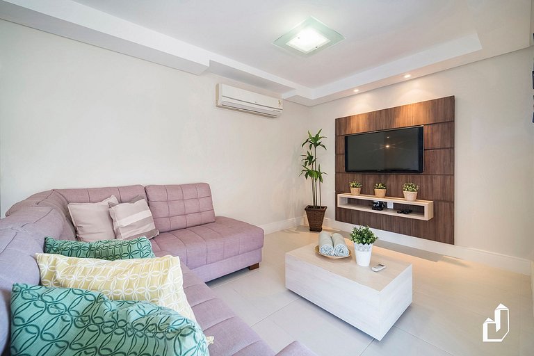Apartamento com 02 dormitórios em Canto Grande
