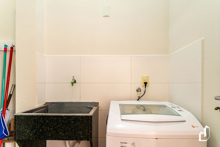 Casa com 05 dormitórios