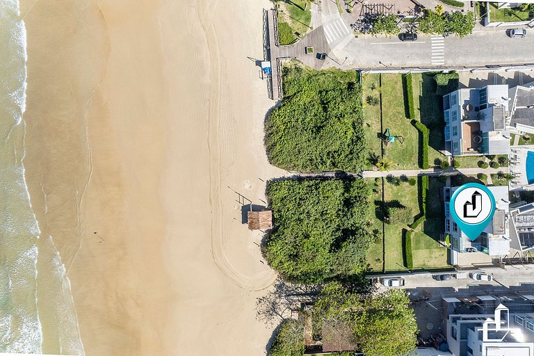 Petit Village, frente ao mar com três suítes