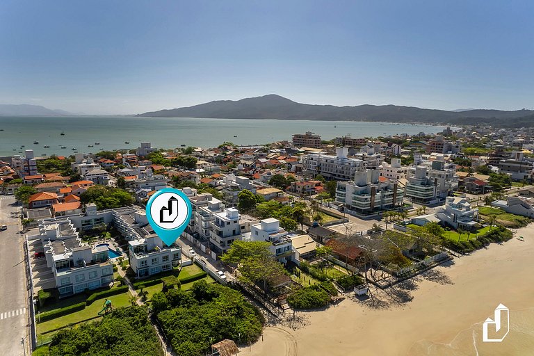 Petit Village, frente ao mar com três suítes