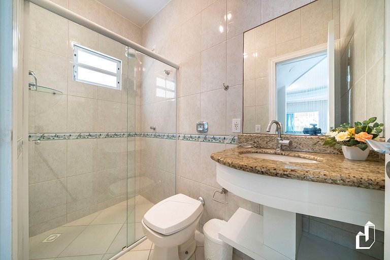 Casa com 03 dormitórios perfeita para você e sua família