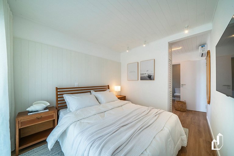 Casa com piscina, diversão e conforto em Canto Grande