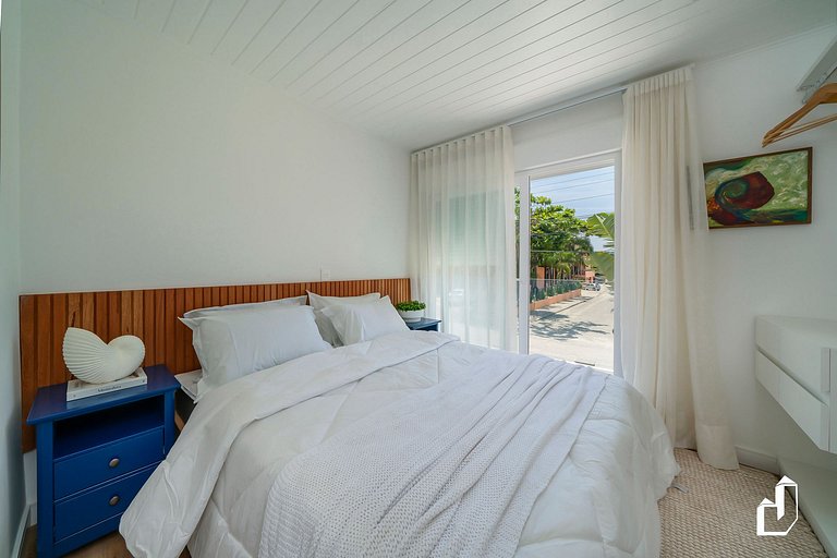 Casa com piscina, diversão e conforto em Canto Grande