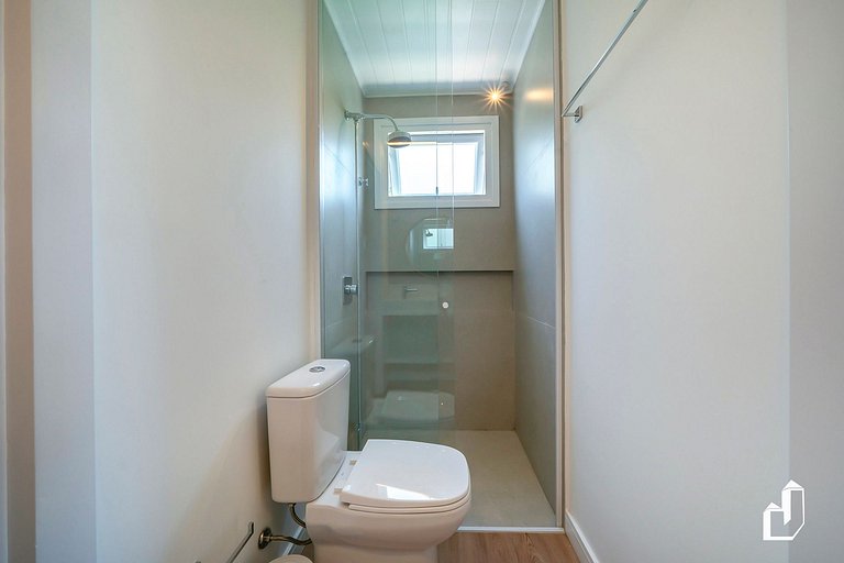 Casa com piscina, diversão e conforto em Canto Grande