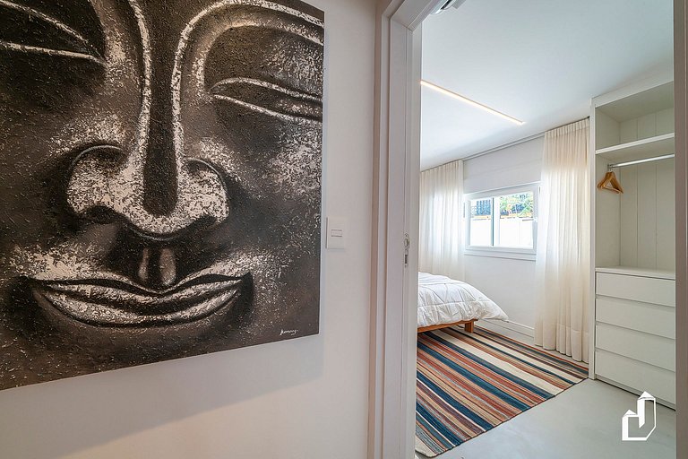 Casa com piscina, diversão e conforto em Canto Grande