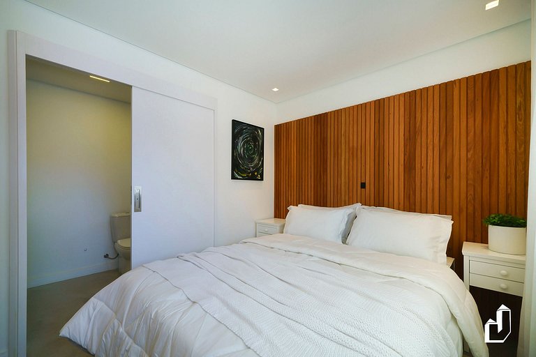 Casa com piscina, diversão e conforto em Canto Grande