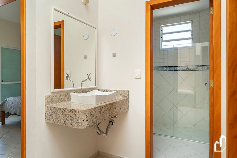Casa com 05 Dormitórios - Ideal para Férias em Família