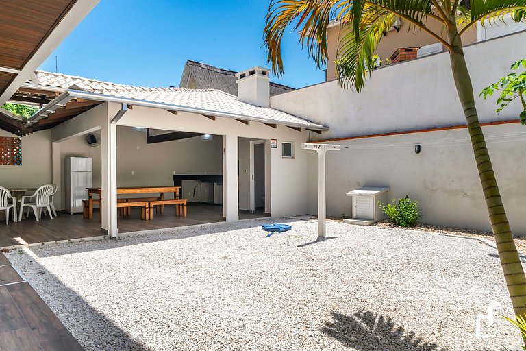 Casa com 05 Dormitórios - Ideal para Férias em Família